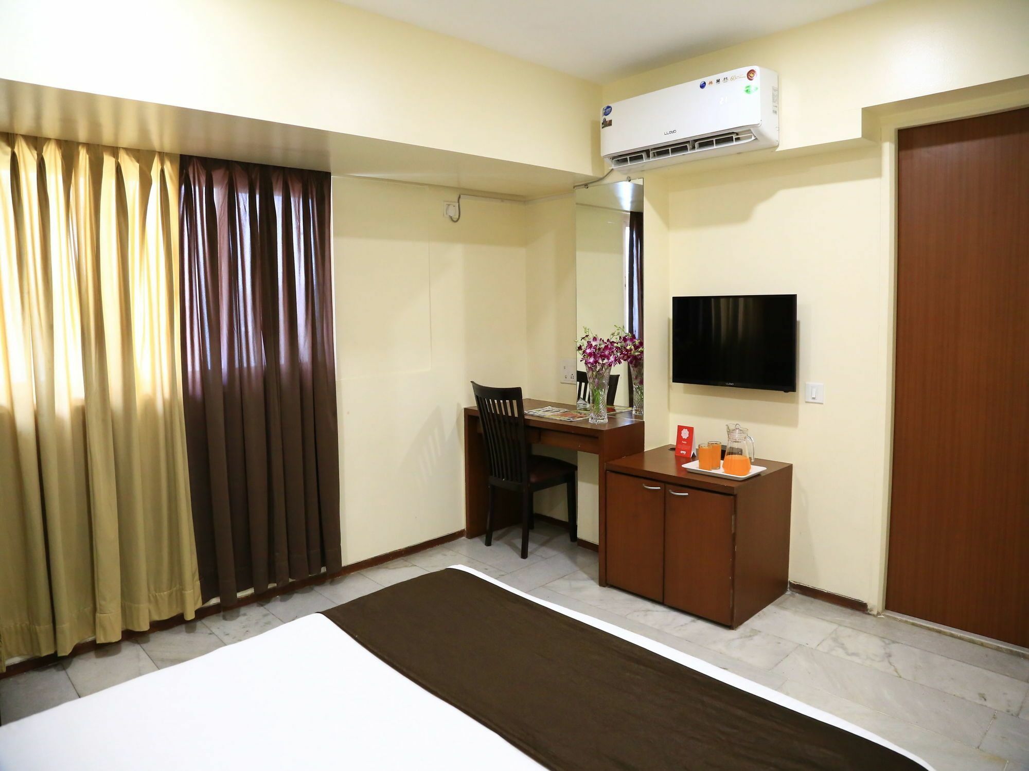 Oyo 13771 Executive Residency Otel Pune Dış mekan fotoğraf