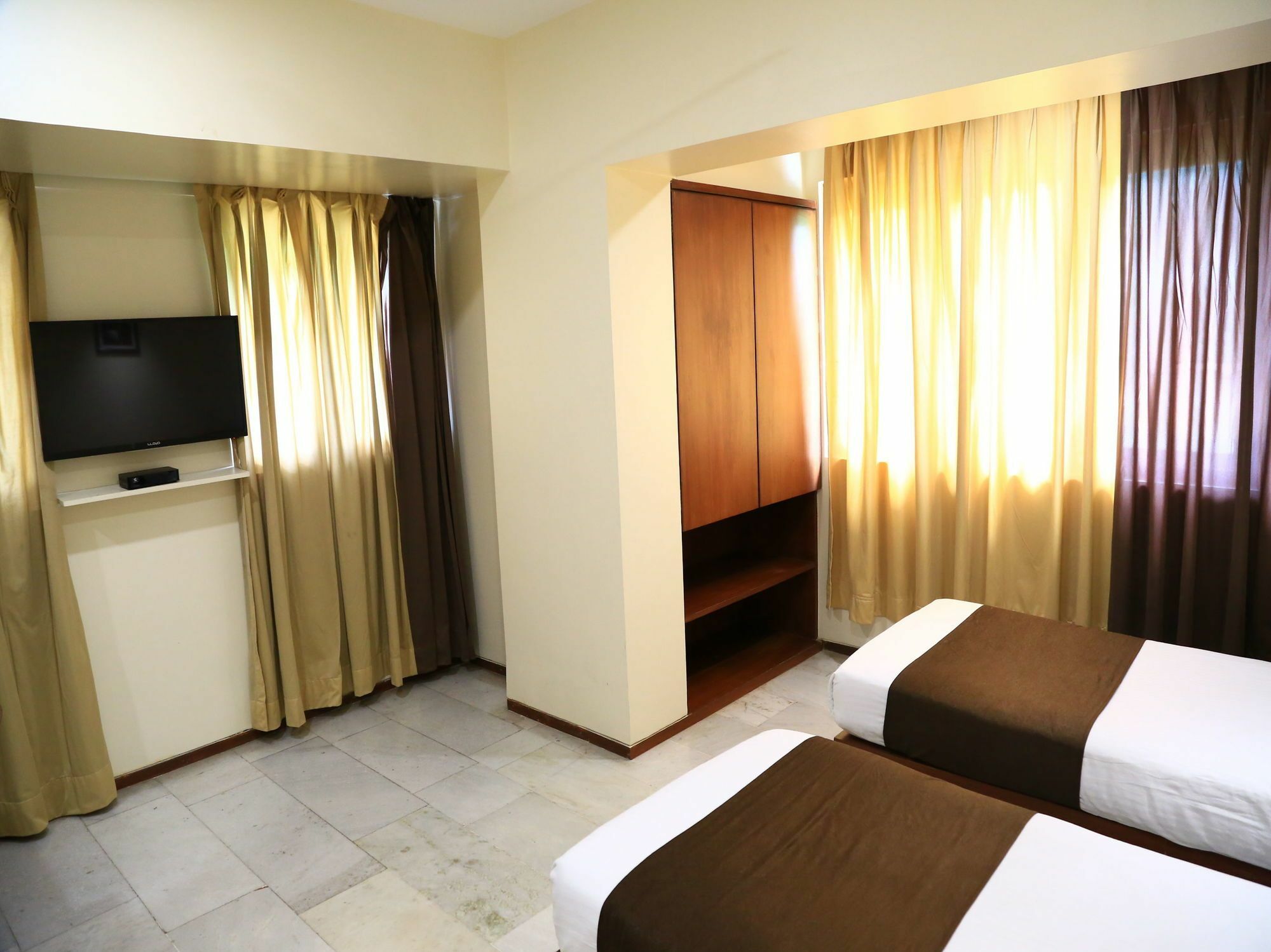 Oyo 13771 Executive Residency Otel Pune Dış mekan fotoğraf